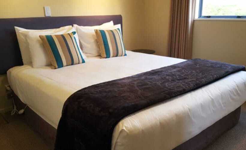 套房, Sails On The Lake