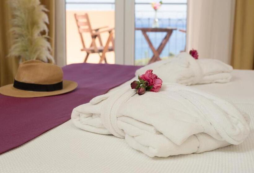 اتاق استاندارد با چشمانداز دریا, Sunrise Resort