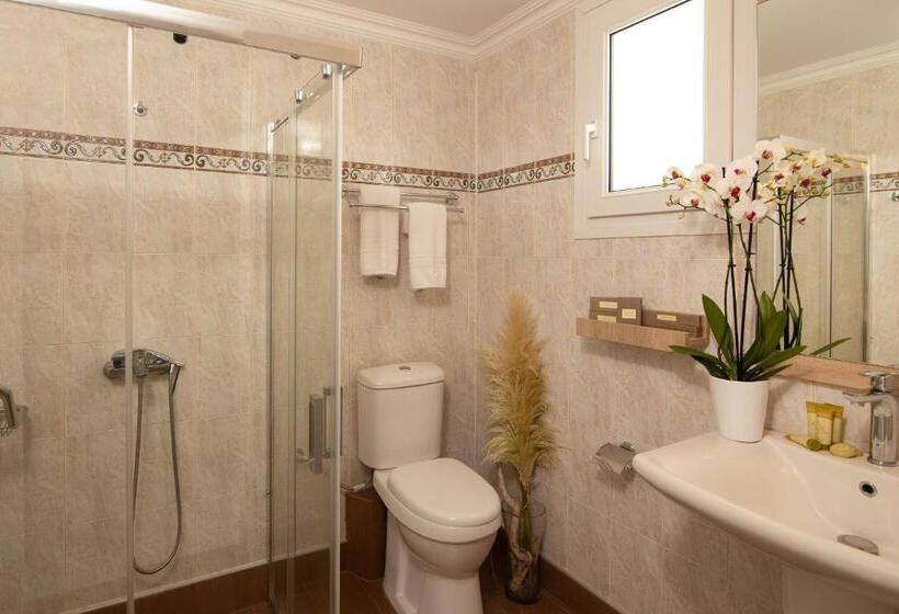 اتاق سوپریور با چشمانداز دریا, Sunrise Resort