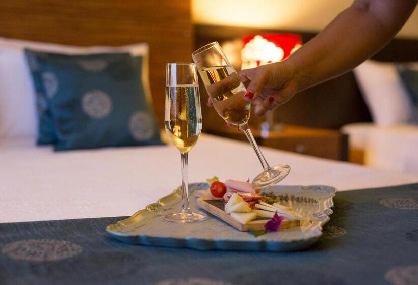 اتاق سوپریور با چشمانداز دریا, Sunrise Resort