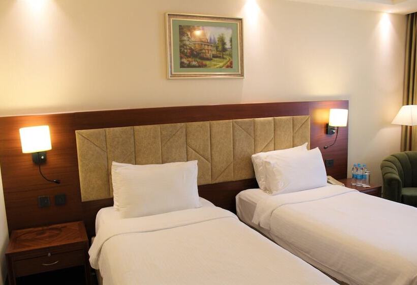 חדר סטנדרט, The Accord Metropolitan