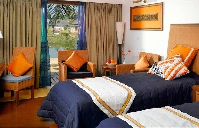 غرفة ديلوكس مطلة على البحيرة, The Zuri Kumarakom  Kerala Resort & Spa