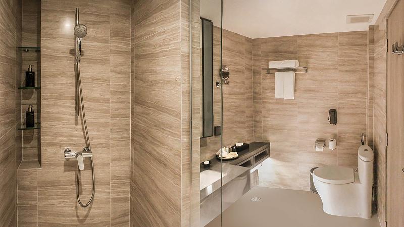 غرفة قياسية مطلّة علي البحيرة, The Zuri Kumarakom  Kerala Resort & Spa