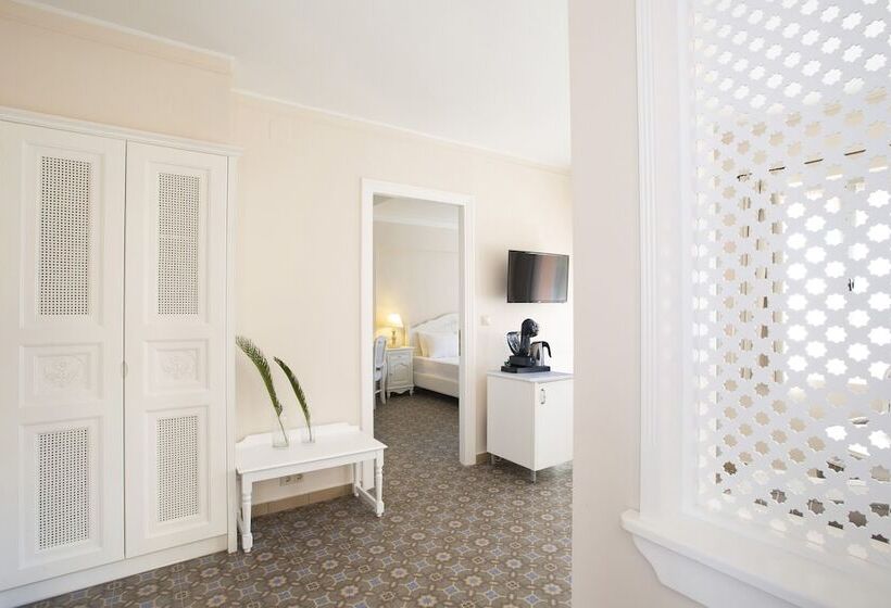 סוויטה משפחתית, Red Tower Hotel Lefkada