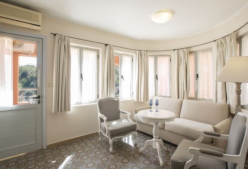 סוויטה משפחתית, Red Tower Hotel Lefkada