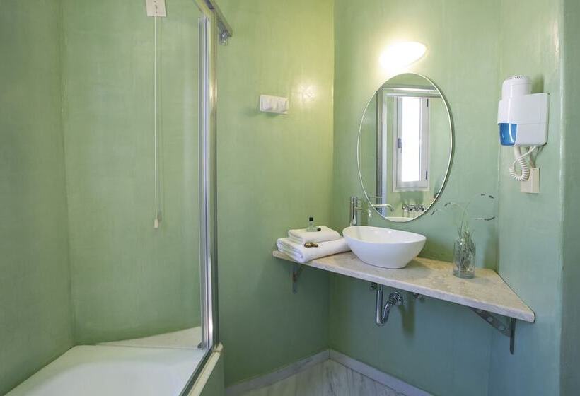 סוויטה נוף לים, Red Tower Hotel Lefkada