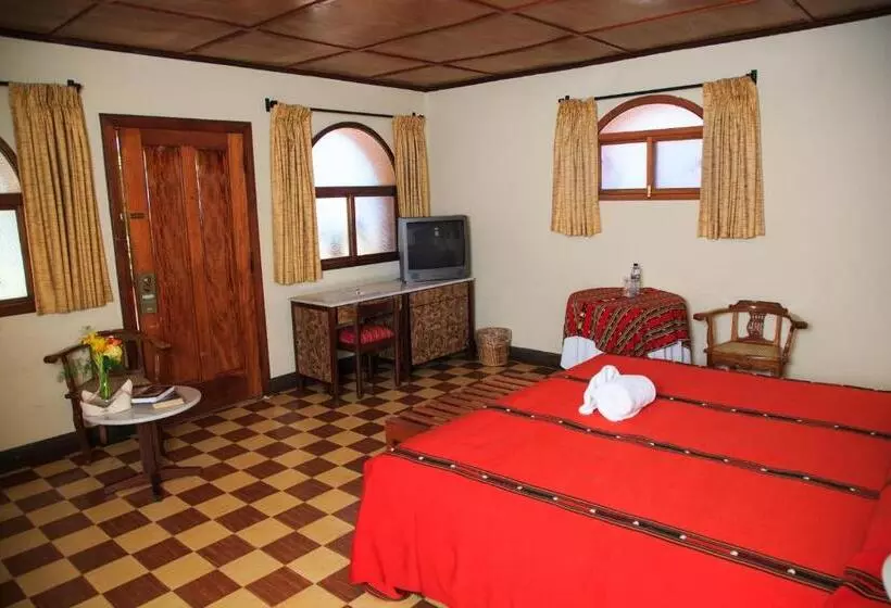 اتاق استاندارد سه نفره, Regis Hotel Spa