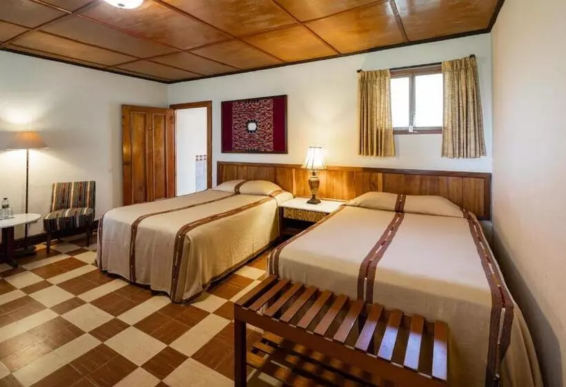 اتاق استاندارد سه نفره, Regis Hotel Spa