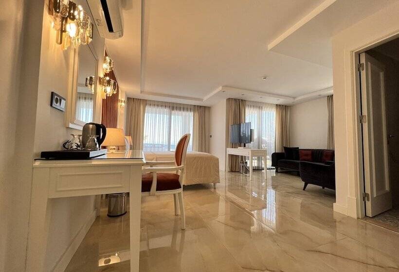 ビジネスルーム, Cunda Rota Seaside