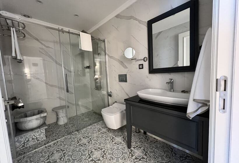 ビジネスルーム, Cunda Rota Seaside