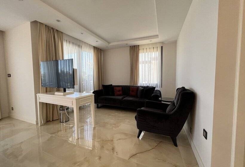 ビジネスルーム, Cunda Rota Seaside