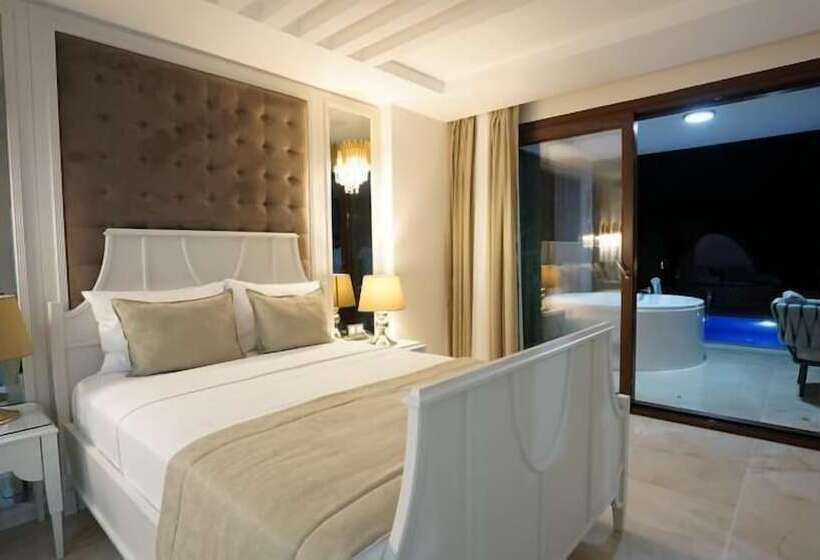 ビジネスルーム, Cunda Rota Seaside