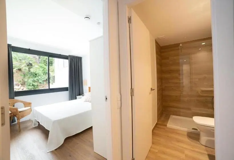 庭の見える１ベッドルームアパートメント, Apartaments Voralmar