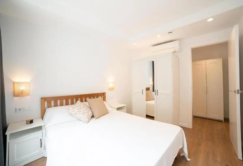 庭の見える１ベッドルームアパートメント, Apartaments Voralmar