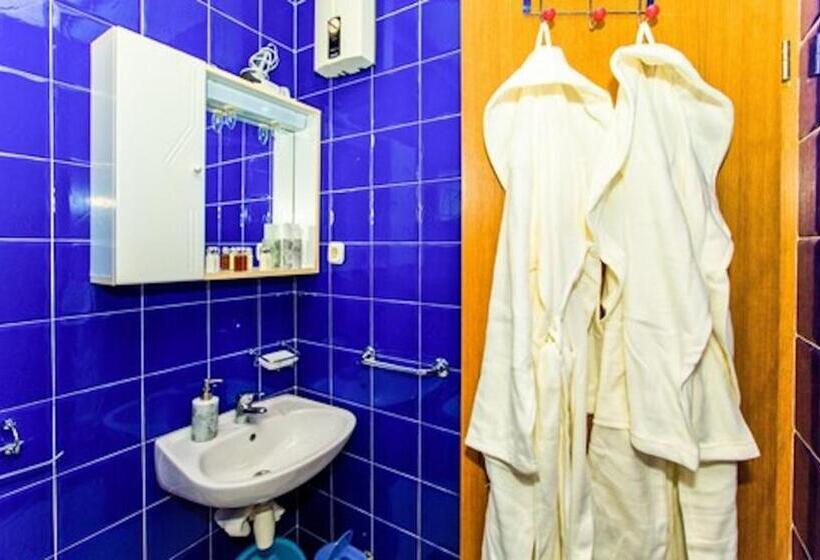 سوییت سوپریور با چشم‌انداز دریا, Apartments Softic