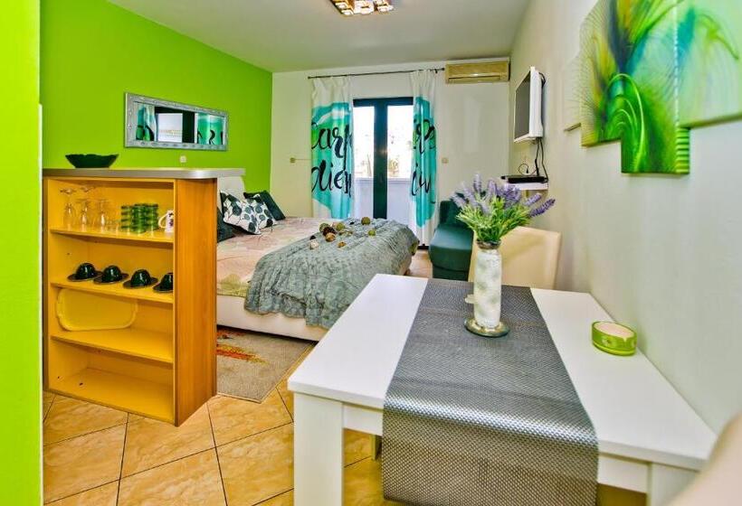 سوییت لوکس, Apartments Softic