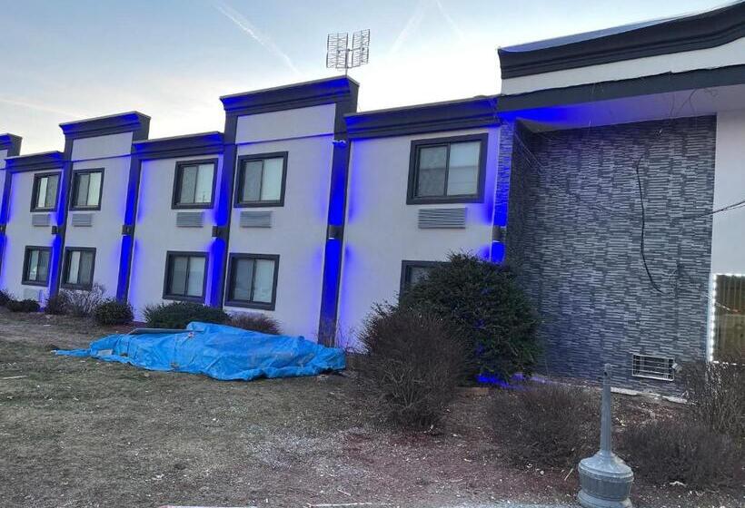 豪华房间, The Wayne Inn