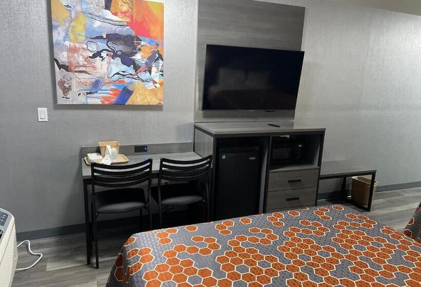 豪华工作室, The Wayne Inn