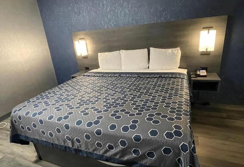 豪华工作室, The Wayne Inn