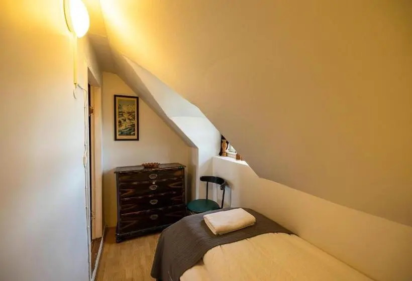 اتاق اکونومی یک تخته, Heidi Guesthouse