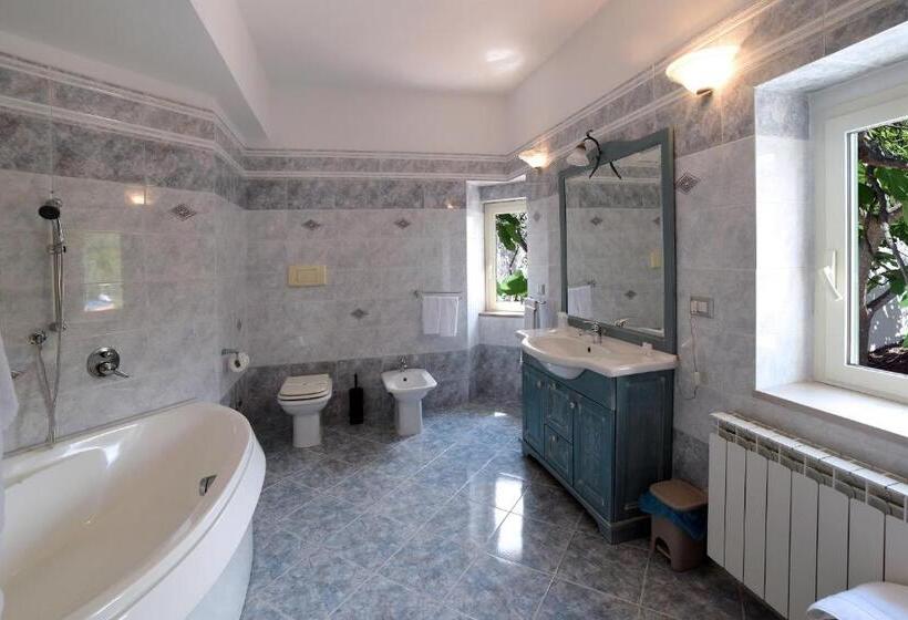 اتاق لوکس, B&b Bella Peschici