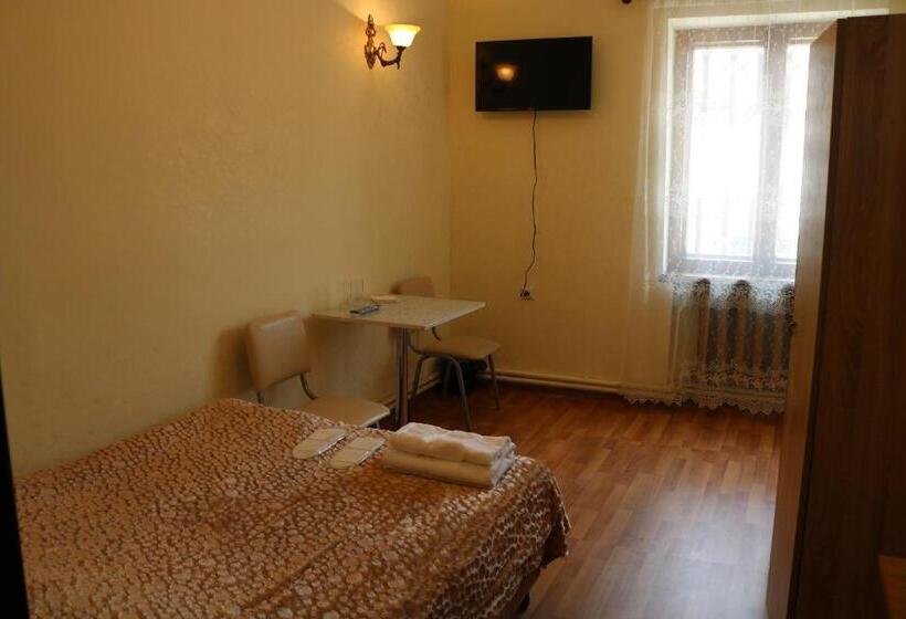 اتاق لوکس, 333