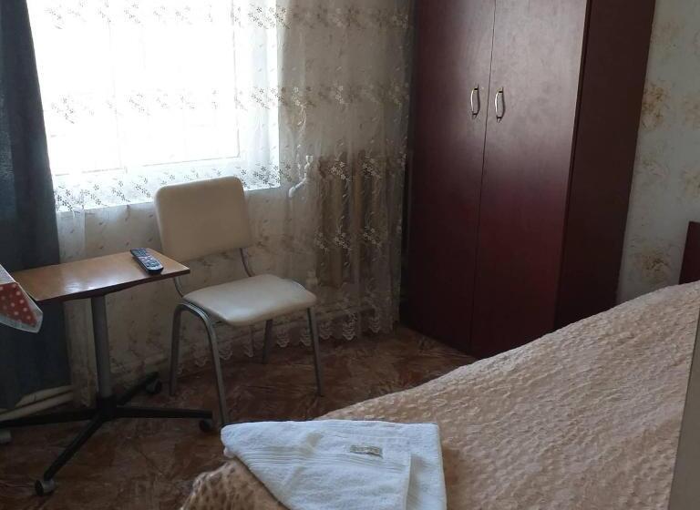 اتاق استاندارد, 333