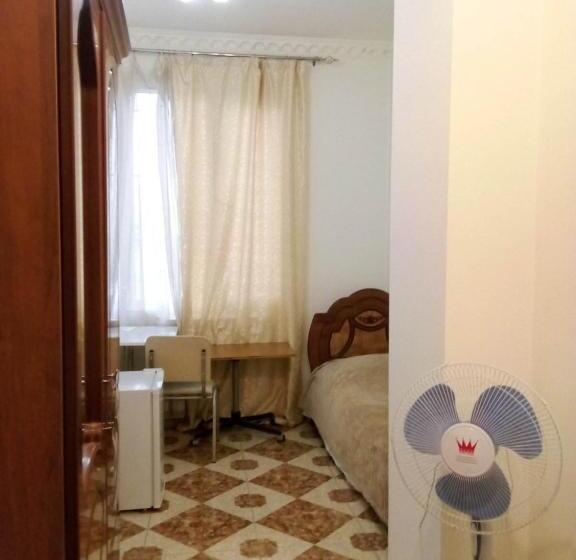 اتاق استاندارد یک نفره, 333