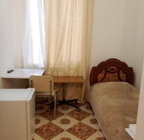 اتاق استاندارد یک نفره, 333