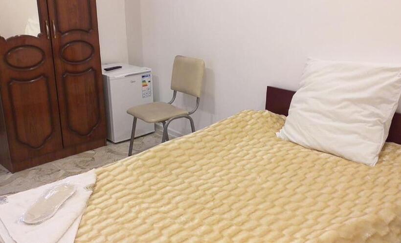 اتاق استاندارد یک نفره, 333