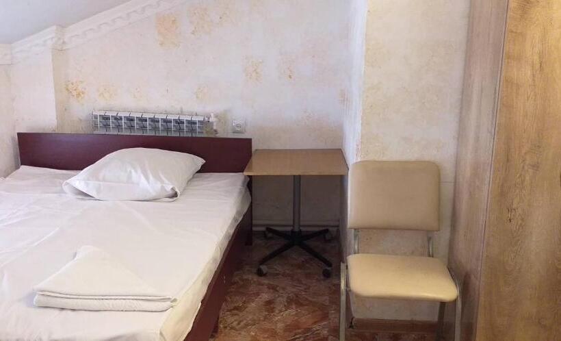 اتاق عادی, 333