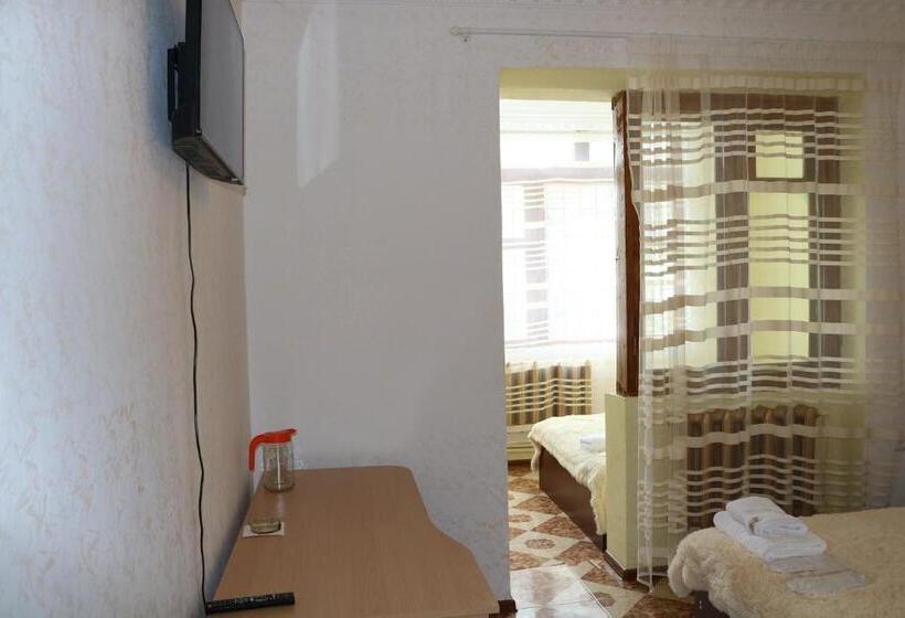 اتاق سوپریور چهار تخته, 333