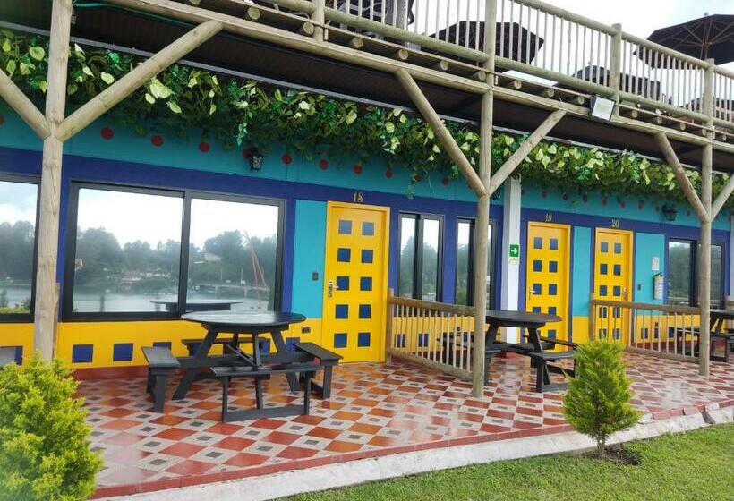 סוויטת ג'וניור, Aguas Abiertas