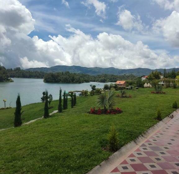 סוויטת ג'וניור, Aguas Abiertas