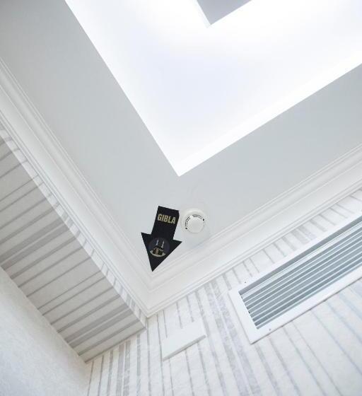 اتاق استاندارد, Capitol