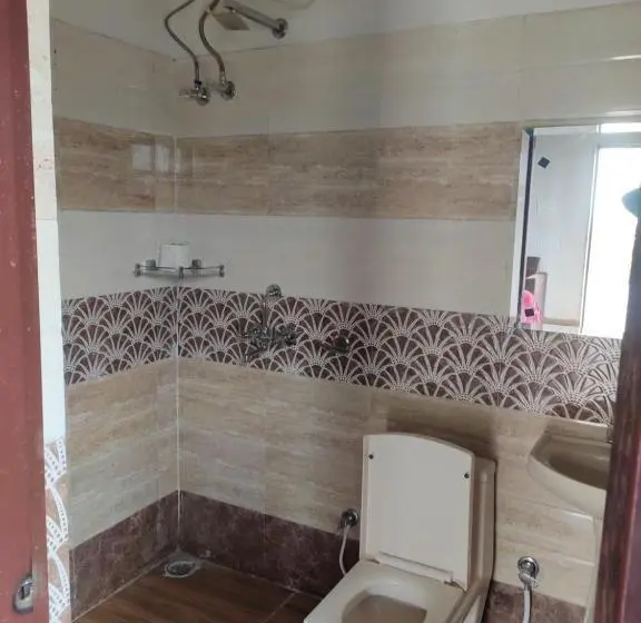 Habitación Deluxe, Dev Bhoomi Resort