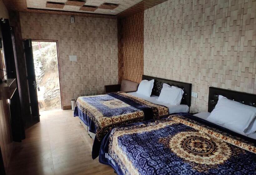 豪华家庭房间, Dev Bhoomi Resort