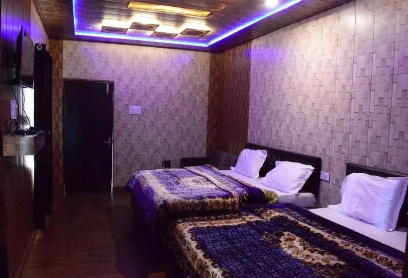 Habitación Familiar Deluxe, Dev Bhoomi Resort