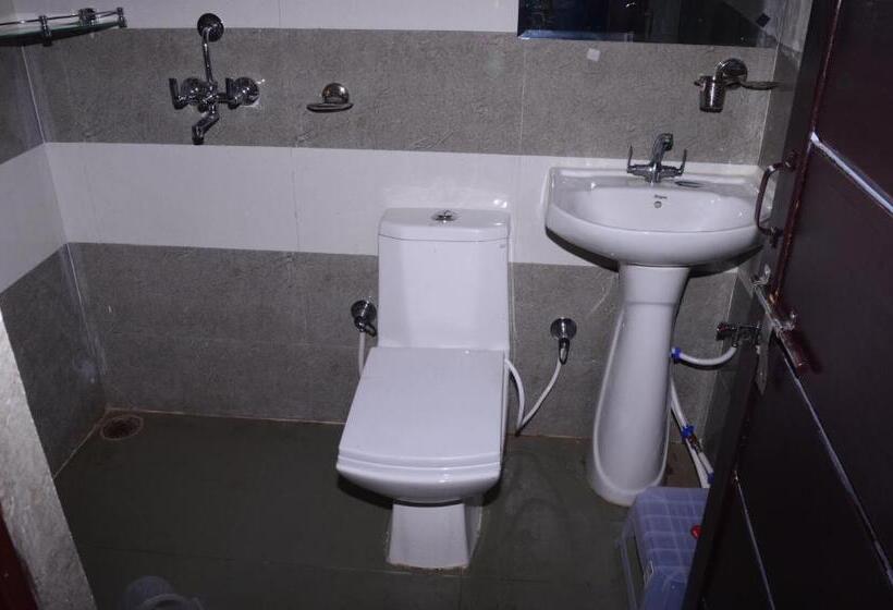 带山景的高级间, Dev Bhoomi Resort