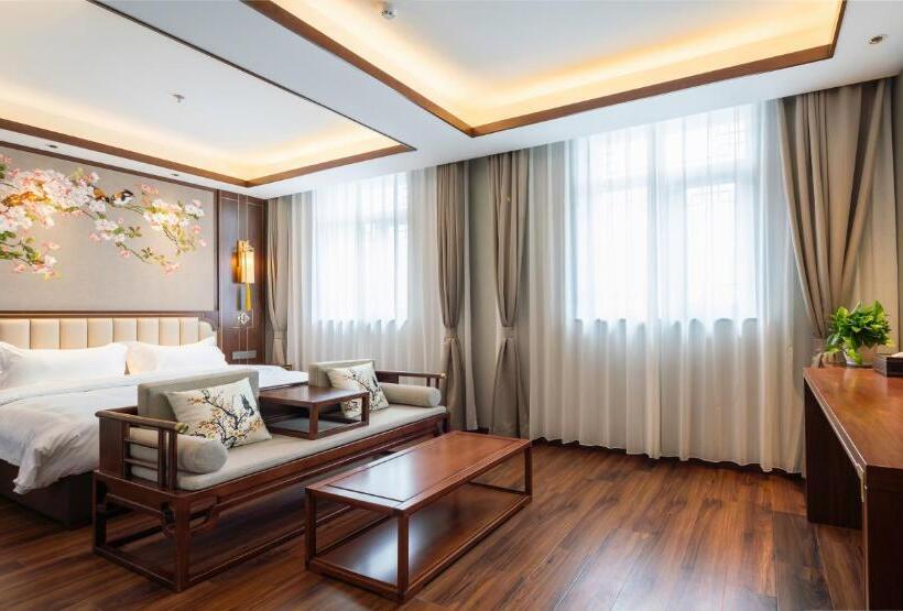 Quarto Deluxe, Pierr Palace