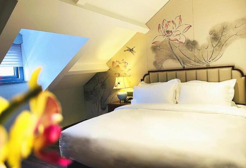 Quarto Estandar, Pierr Palace