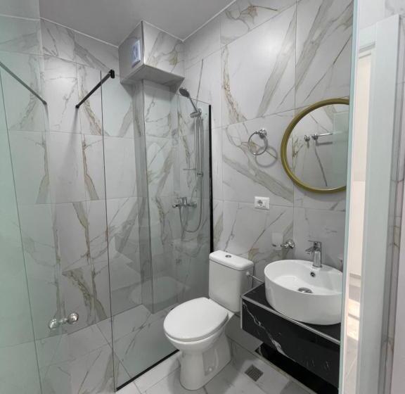 豪华房间, Qetesia Te Indriti