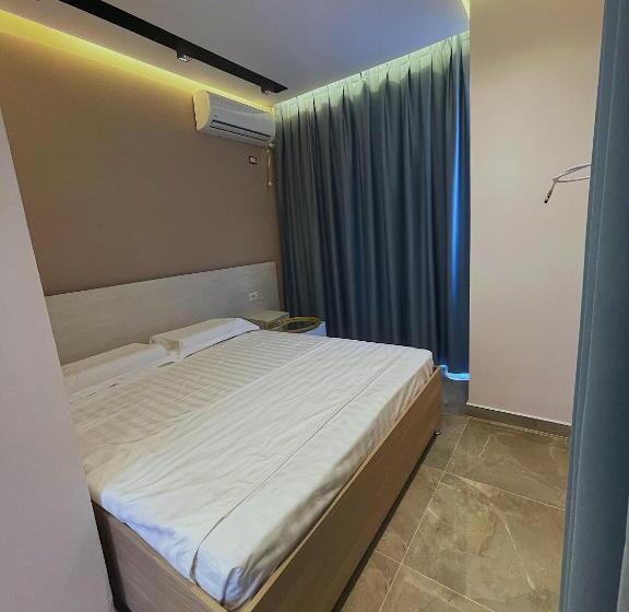 豪华房间, Qetesia Te Indriti