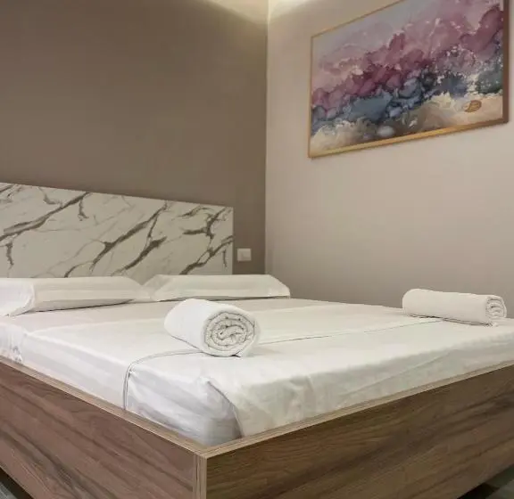 Suite Deluxe, Qetesia Te Indriti