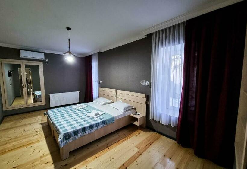 اتاق استاندارد, Varga Kvareli