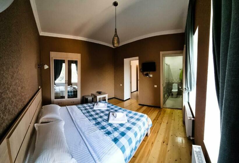 اتاق استاندارد, Varga Kvareli