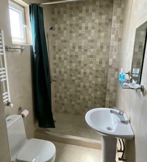 اتاق استاندارد, Varga Kvareli