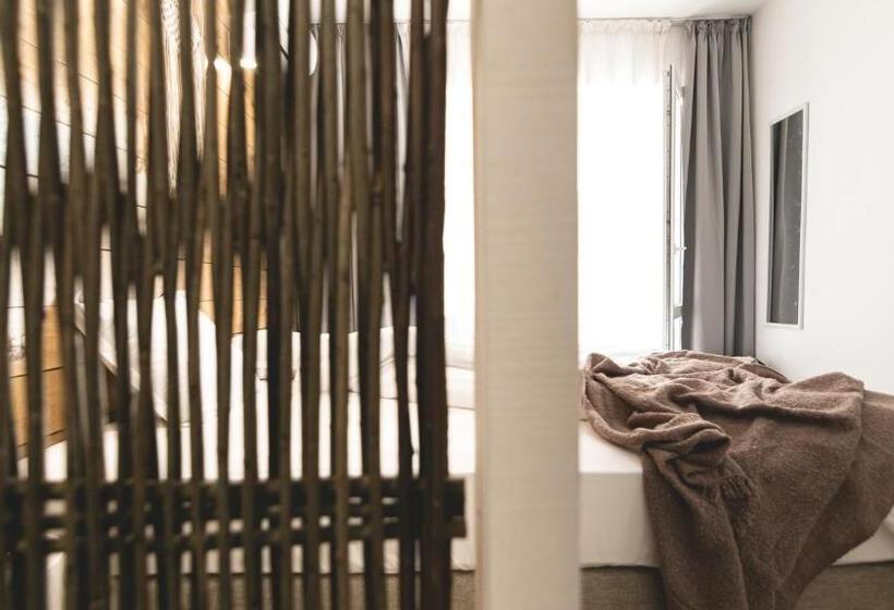 标准间带阳台, La Finca Saint Vlas