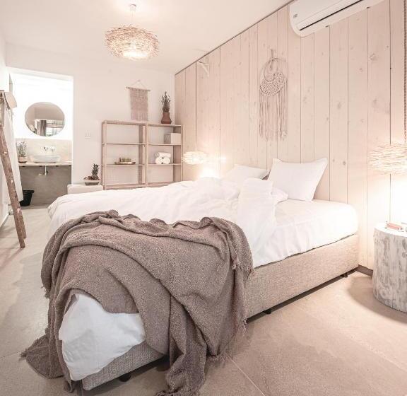 חדר סטנדרט עם מיטת קינג, La Finca   Saint Vlas