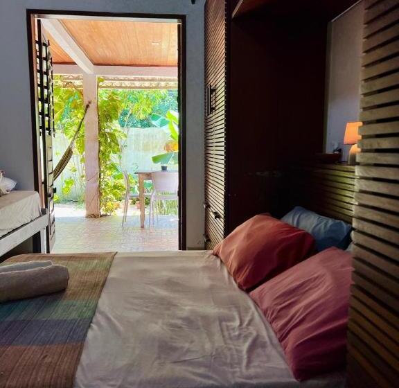 스탠다드 트리플 룸, Tropical Hostel